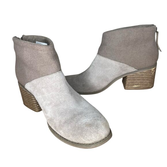TOMS Women's Boots Size 10 AnkleLacy Forged Iron Suede Felt Desert Taupe Bootie - Picture 2 of 9